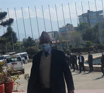 सरकार जेसुकै होस्, एमसीसीमा समर्थन गर्दैनौँ : माधव नेपाल